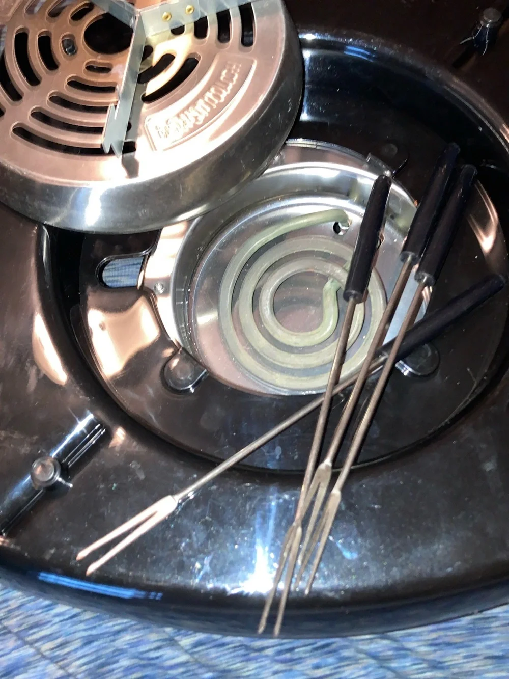 Black Electric Burner/Hot Plate with Stainless Steel Vent